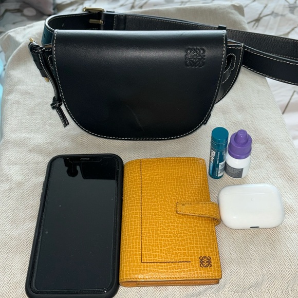 Loewe Leather Belt bag in Black - Picture 8 of 12